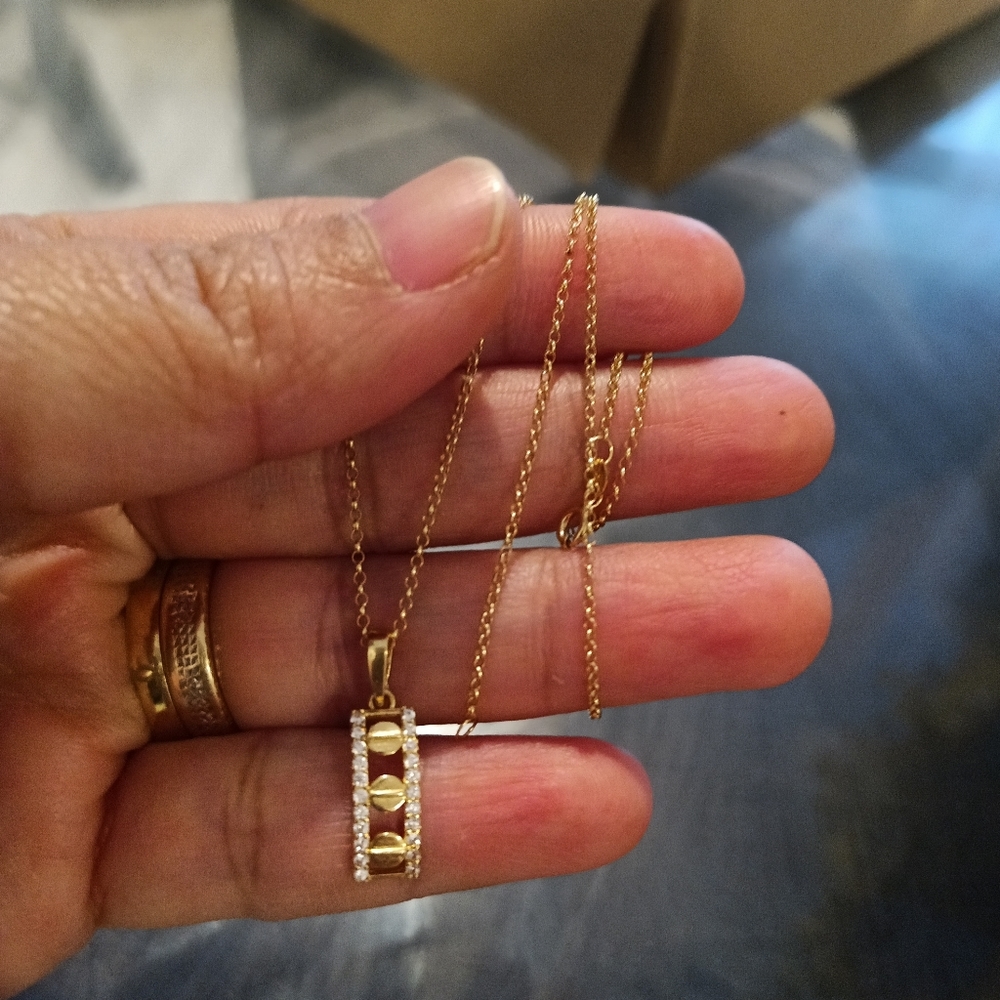 16 inches tauco chain with pendant 18k saudi gold